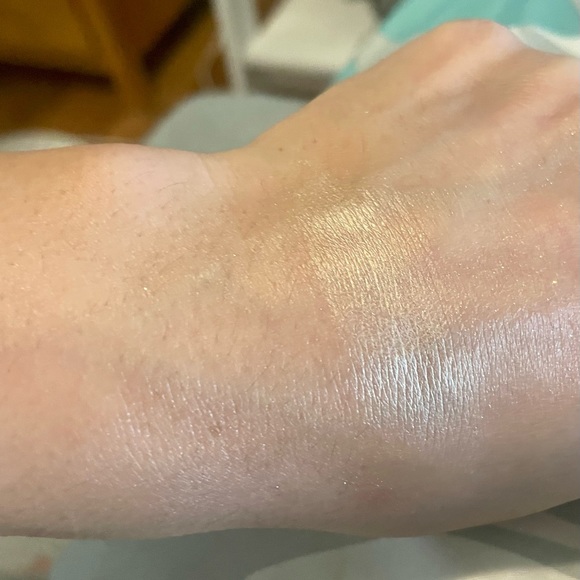 MAC paint pot - Picture 7 of 8